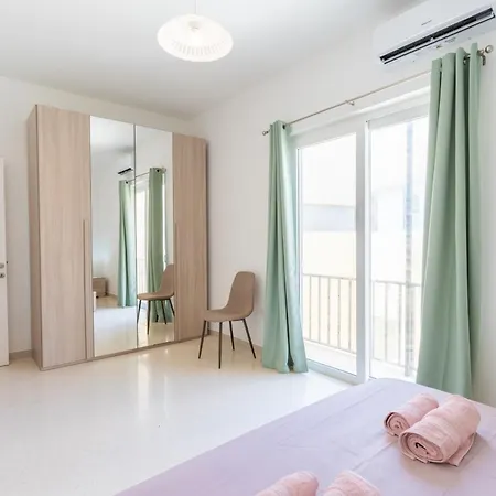 Apartment Charming 3-bed In St Pauls 2-hosted By Sweetstay *
