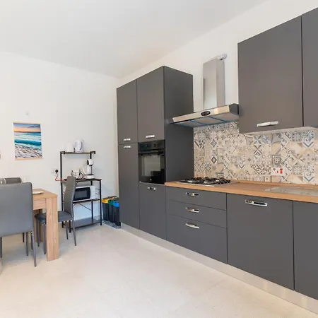 Charming 3-bed In St Pauls 2-hosted By Sweetstay Apartment St. Paul's Bay
