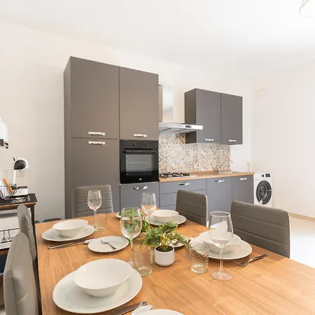 Charming 3-bed In St Pauls 2-hosted By Sweetstay Apartment